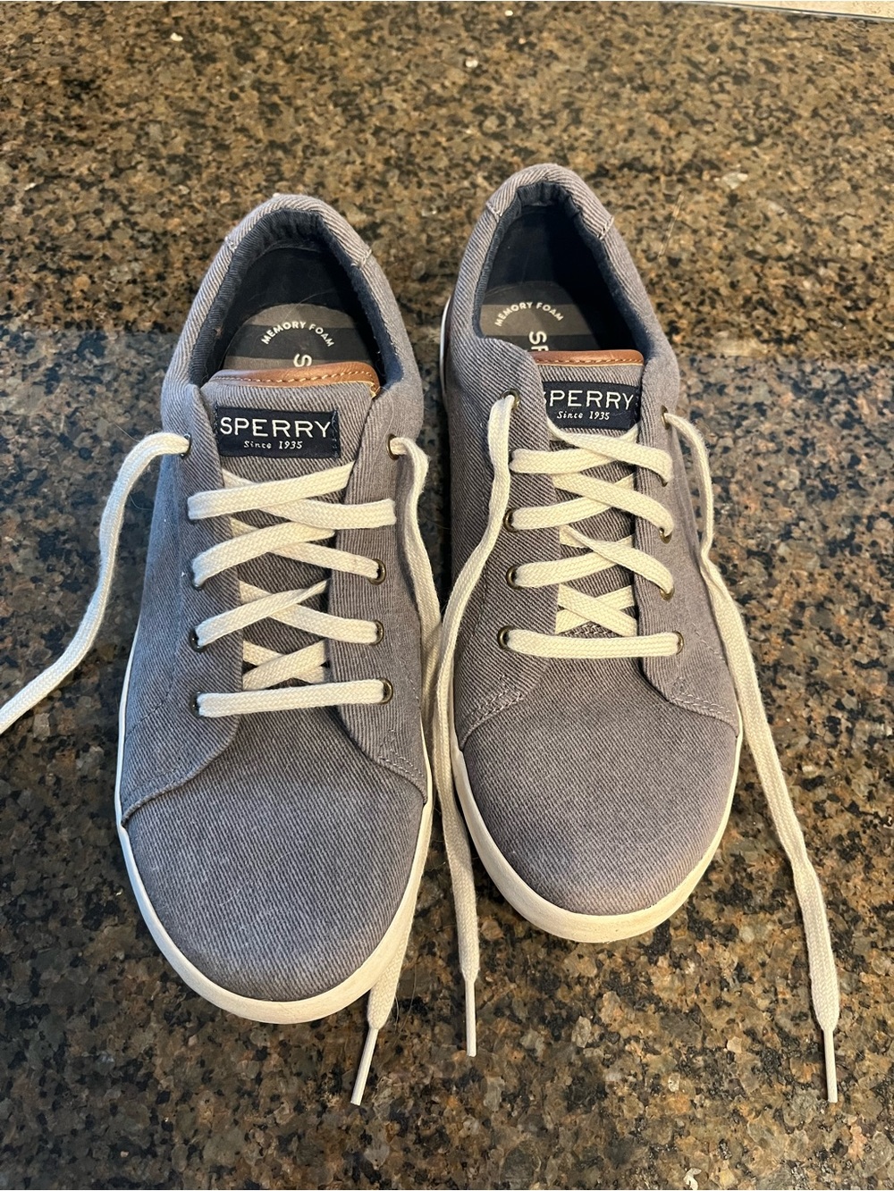 Sperry Men's Light Gray Canvas Lace-Up Sneakers with White Soles